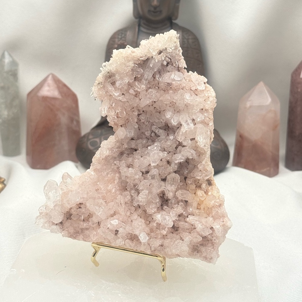 Pink Lithium Lemuiran Quartz Slab from Columbia